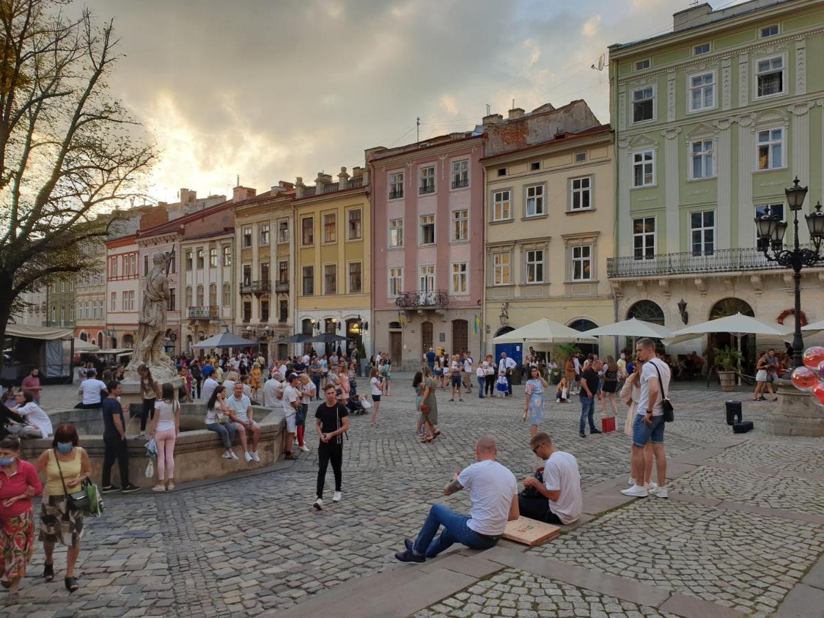 Cozy Apartment, 5Mins To Opera Lviv Luaran gambar